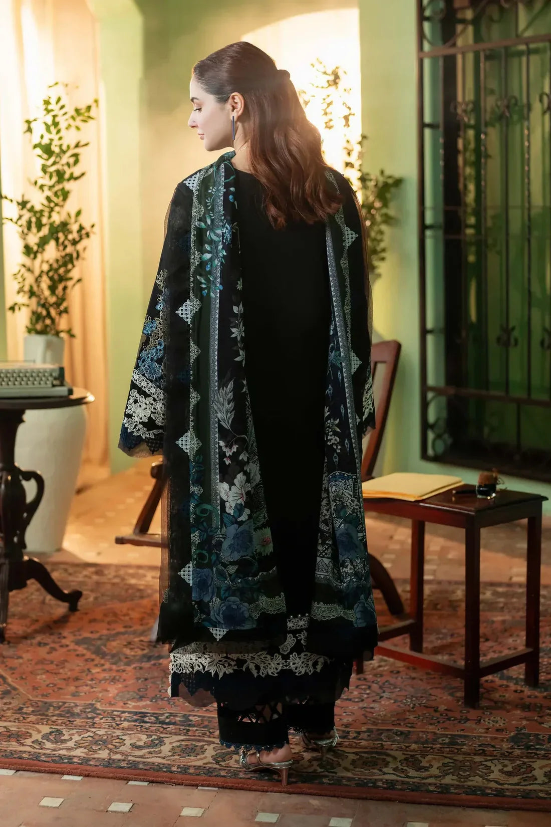 Qalamkaar QL-80 Chikenkari Embroidered Dhanak 3pc