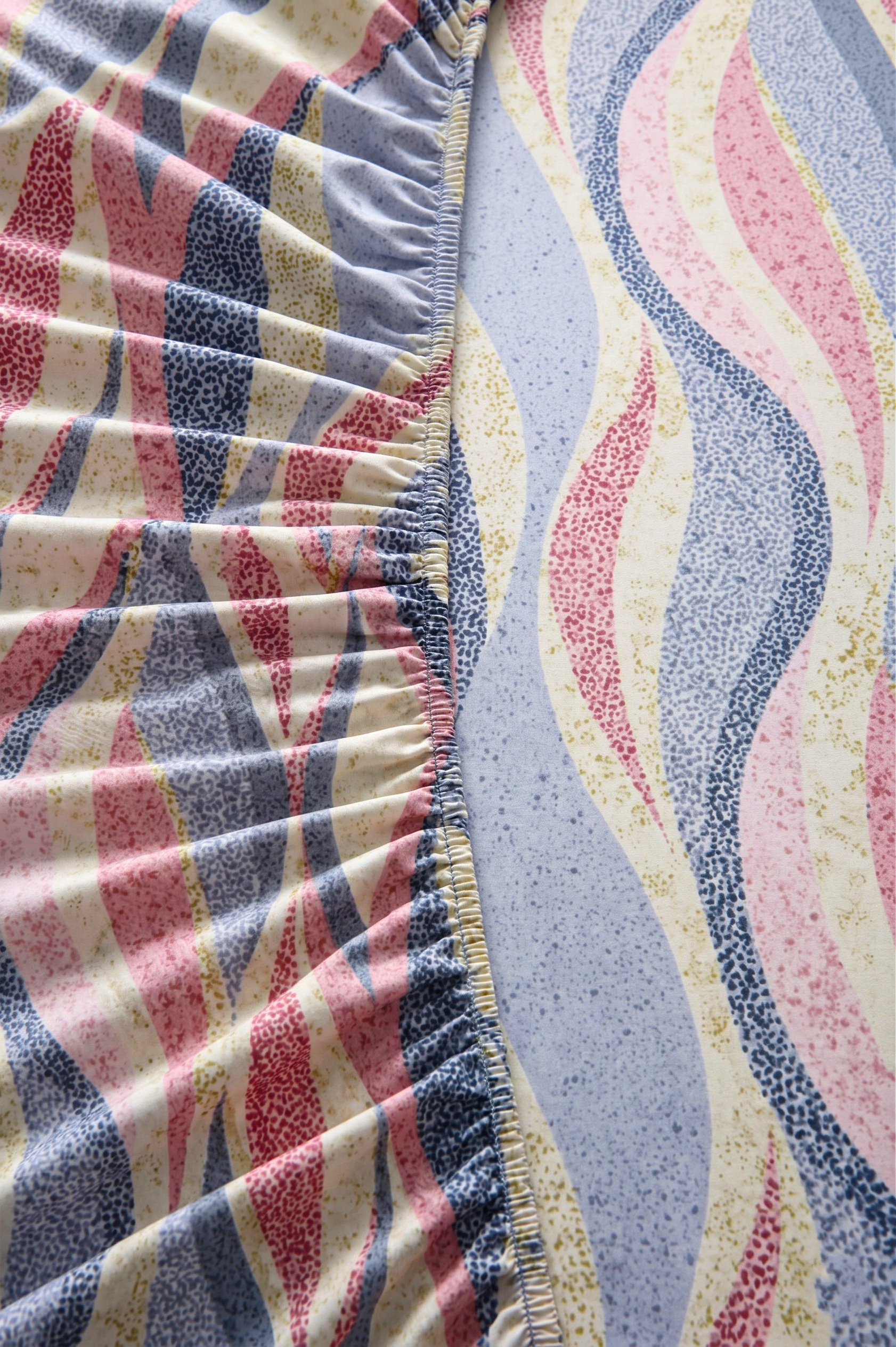 Printed Fitted Bedsheet X00X4-11