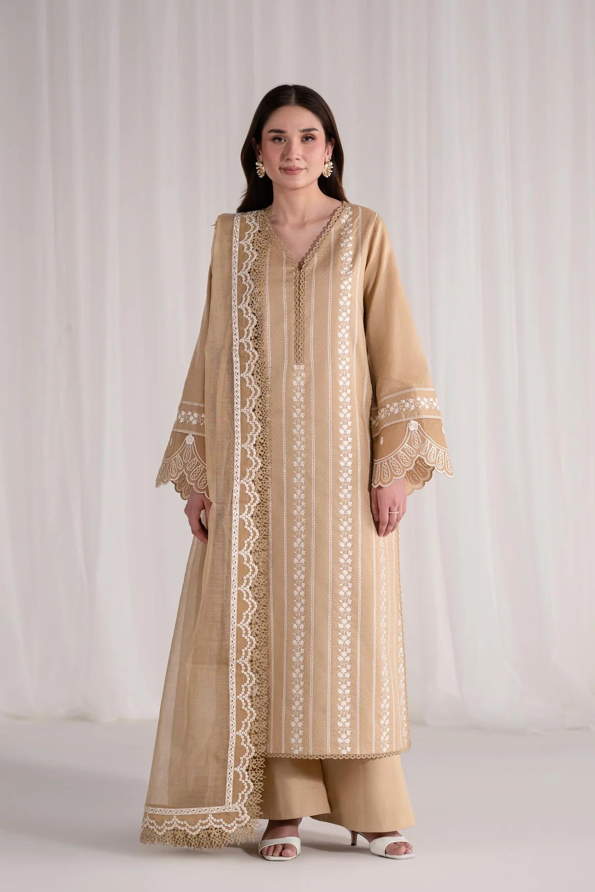 Eid Collection Akbar Aslam RL-138 Lawn Embroidered 3Pc