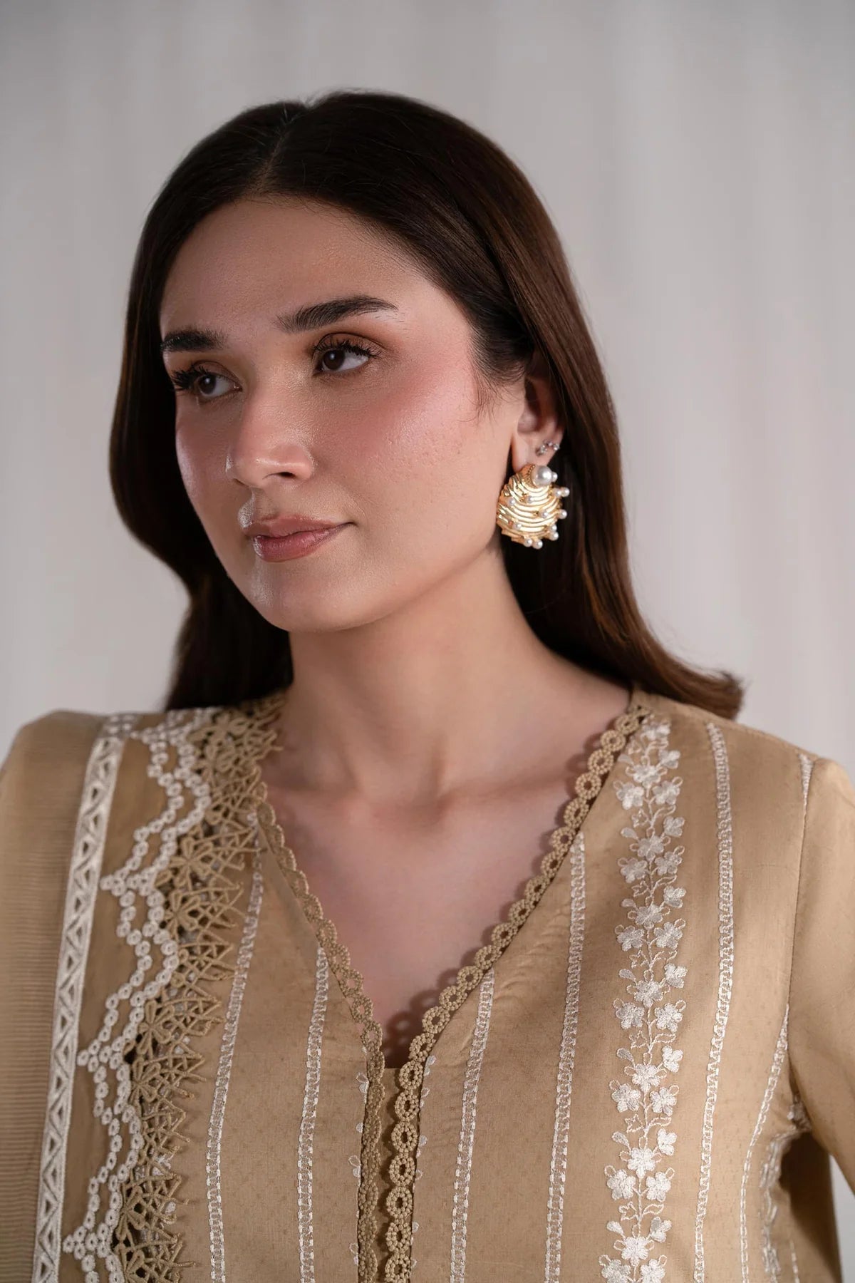 Eid Collection Akbar Aslam RL-138 Lawn Embroidered 3Pc