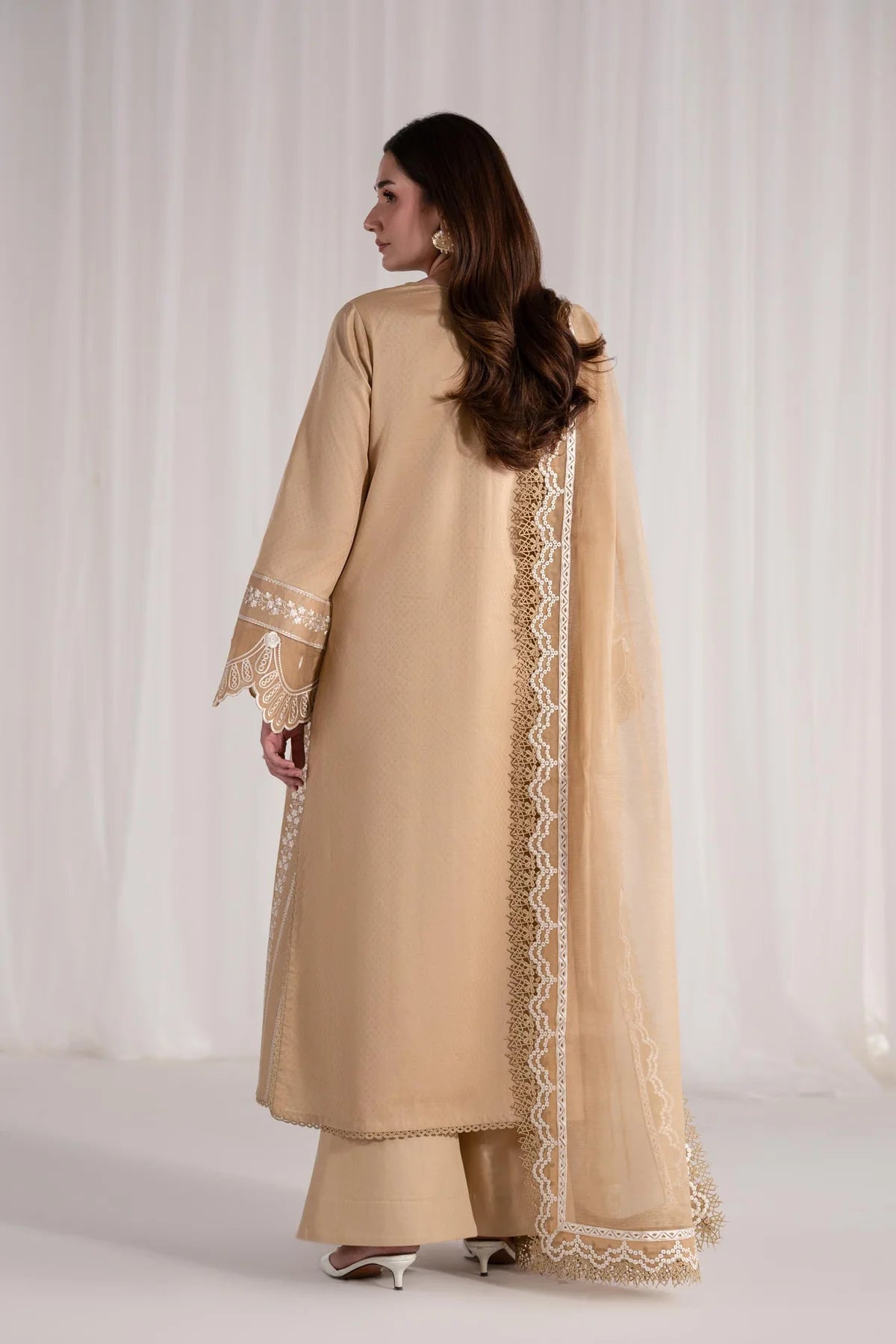 Eid Collection Akbar Aslam RL-138 Lawn Embroidered 3Pc