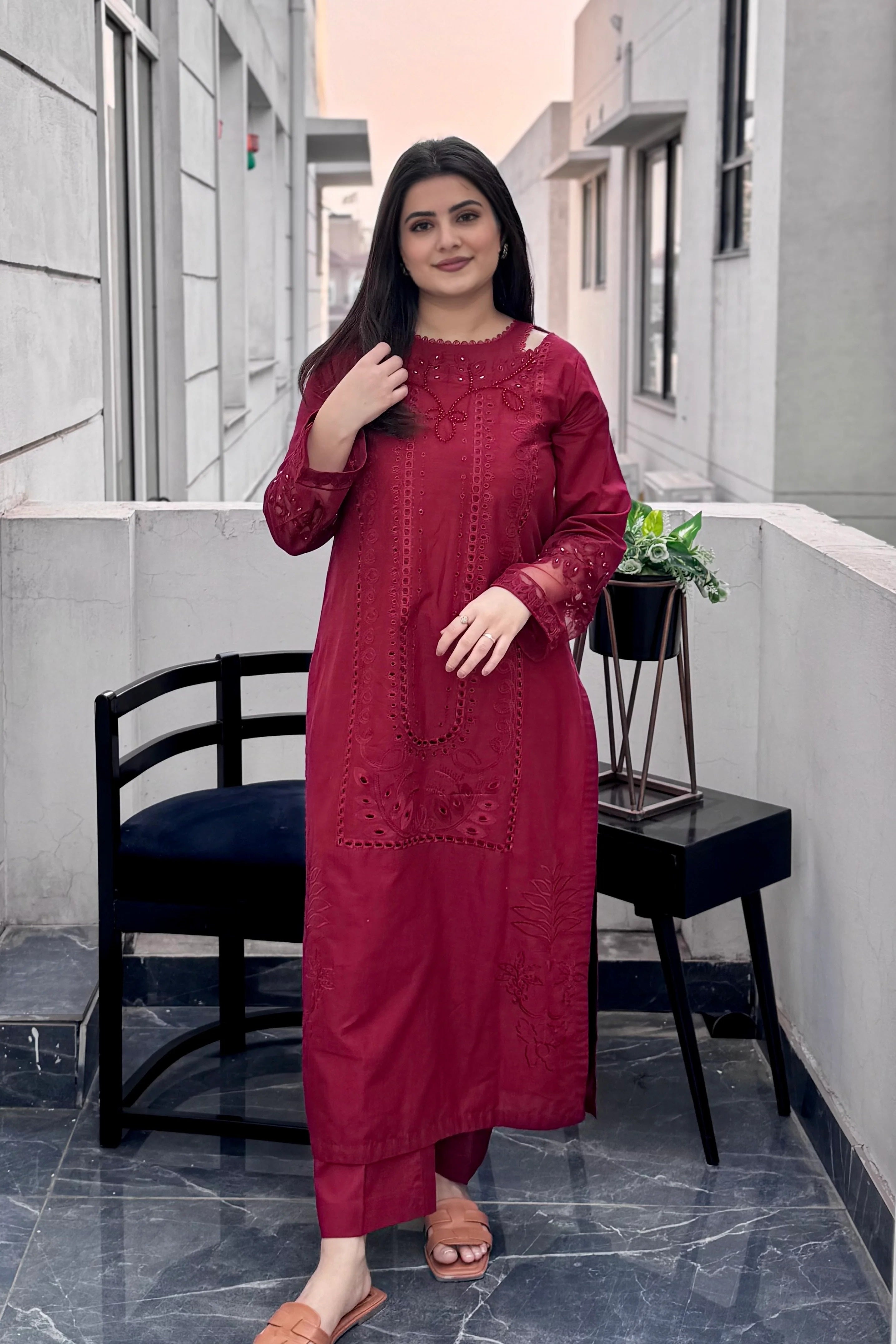 RL 390 lawn  chikankari