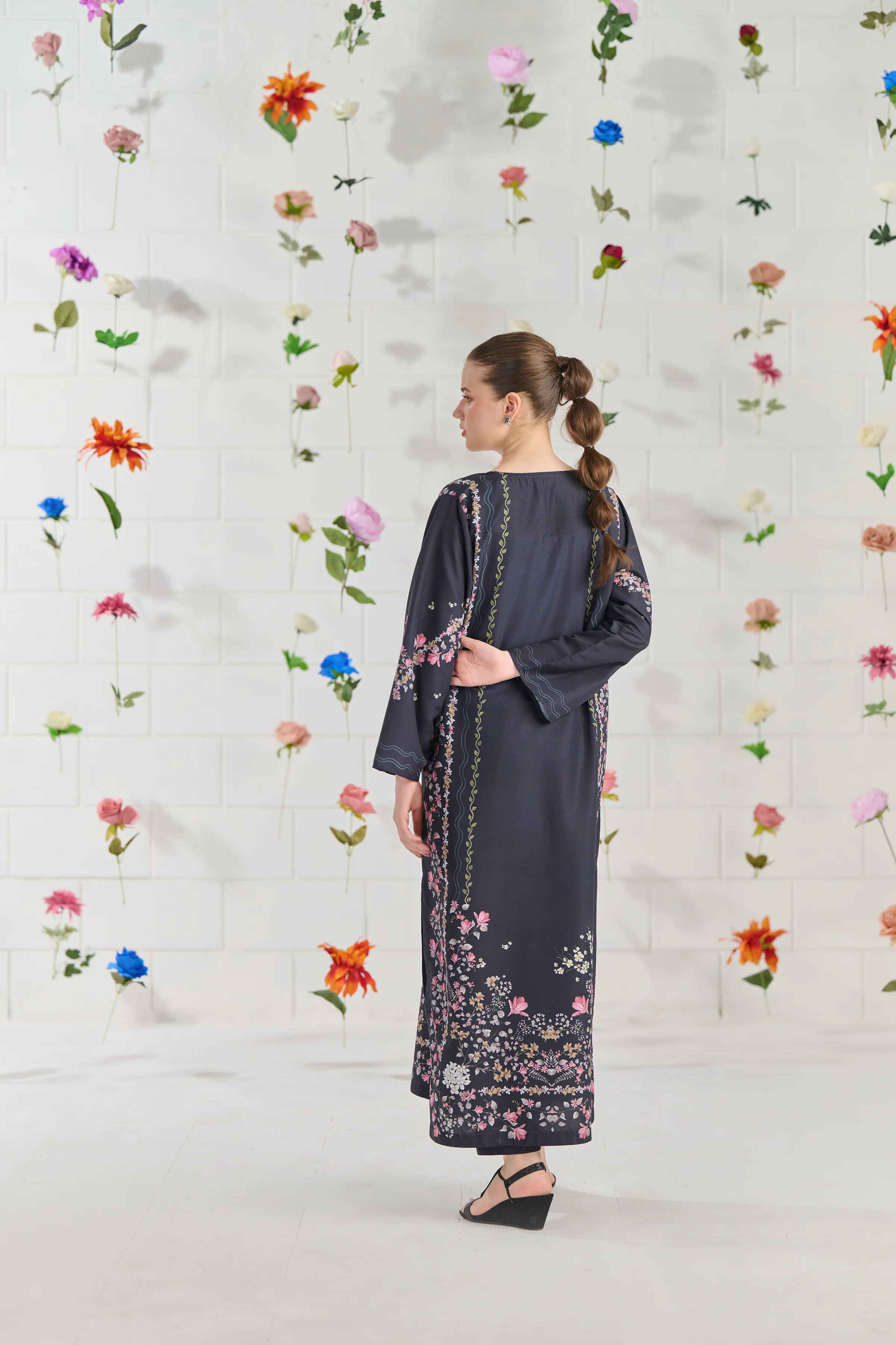 RL- 399  Orchid Premium Printed 3 Pc Stitched Suit