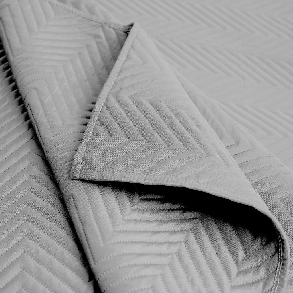 Gray (Bedspread)