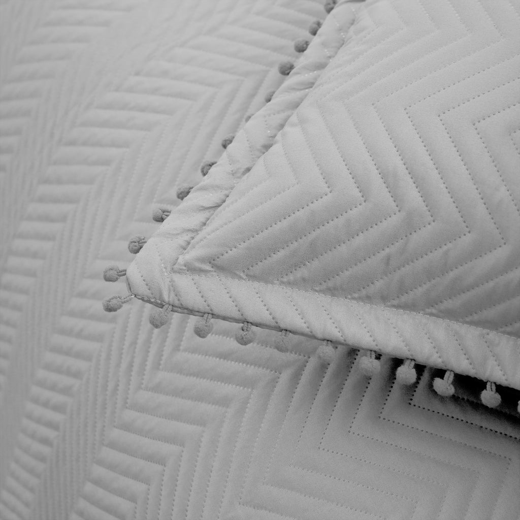Gray (Bedspread)