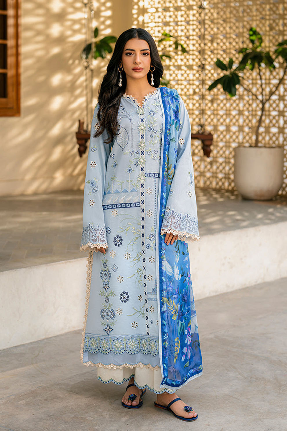 QL-1049 Chikenkari Embroidered Lawn 3pc